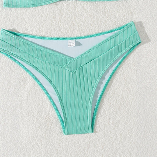 Damen Raffiniertes Bikinitop mit V-Ausschnitt und dekorativem Ring EB