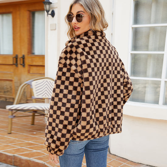 Damen Plüschjacke mit Karomuster und hohem Kragen EB