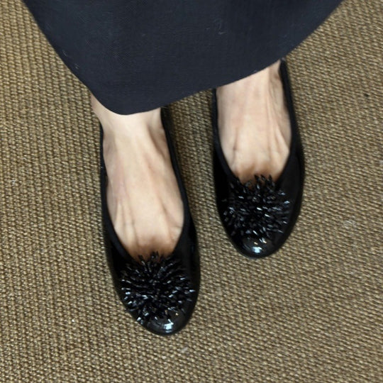 Damen Ballerina mit luxuriösem Blütenakzent EB