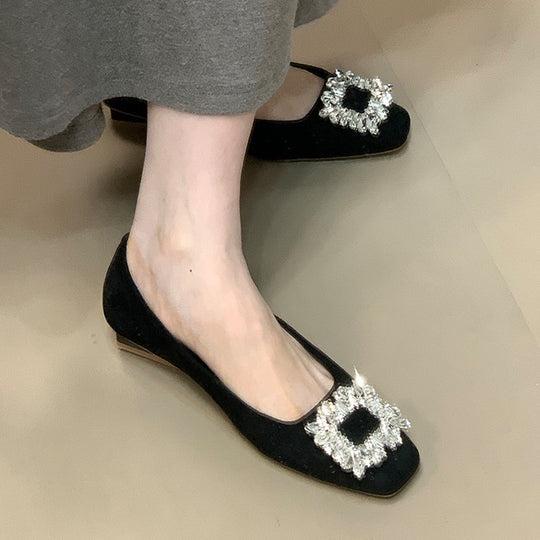 Damen elegante Ballerinas mit funkelndem Strass-Akzent und hochwertiger Oberflächenstruktur EB