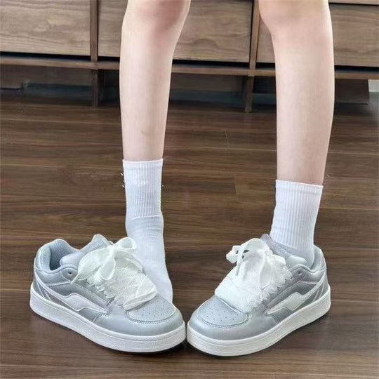 Damen Bequeme Sneaker mit modernem Obermaterial und gepolsterter Sohle EB