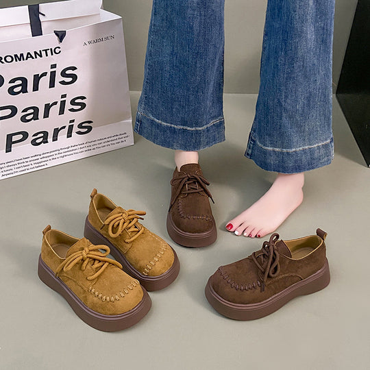 Damen Komfortable Plateau-Schnürschuhe mit gestickten Akzenten EB