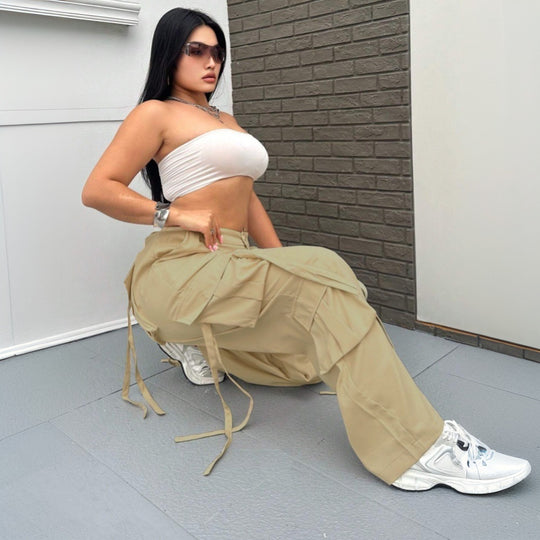 Damen weite Cargo-Hose mit funktionalen Taschen und elastischem Bund EB