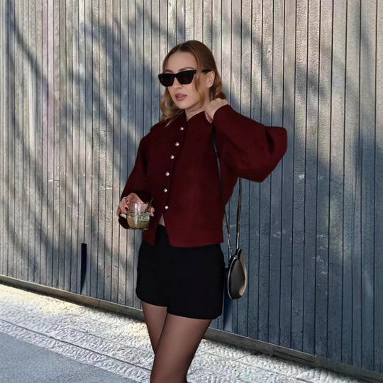 Damen Chice Überwurfjacke mit strukturiertem Design und eleganten Knöpfen EB
