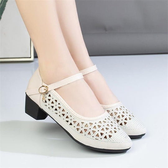 Damen Elegante Ballerinas mit stilvoller Spitzeneinlage und bequemem Blockabsatz EB