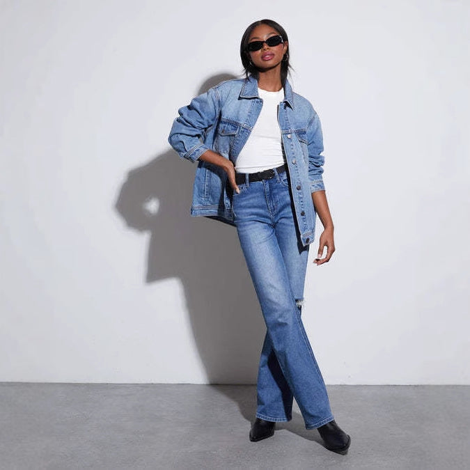 Damen Oversized Denimjacke mit modernen Details EB