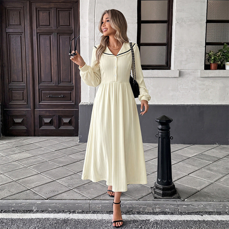 Damen Midikleid mit Matrosenkragen, geraffter Taille und Knopfleiste EB