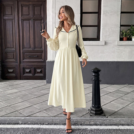 Damen Midikleid mit Matrosenkragen, geraffter Taille und Knopfleiste EB
