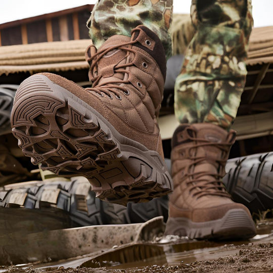 Herren Wintertactical Stiefel mit isolierender Fütterung und rutschfester Sohle EB