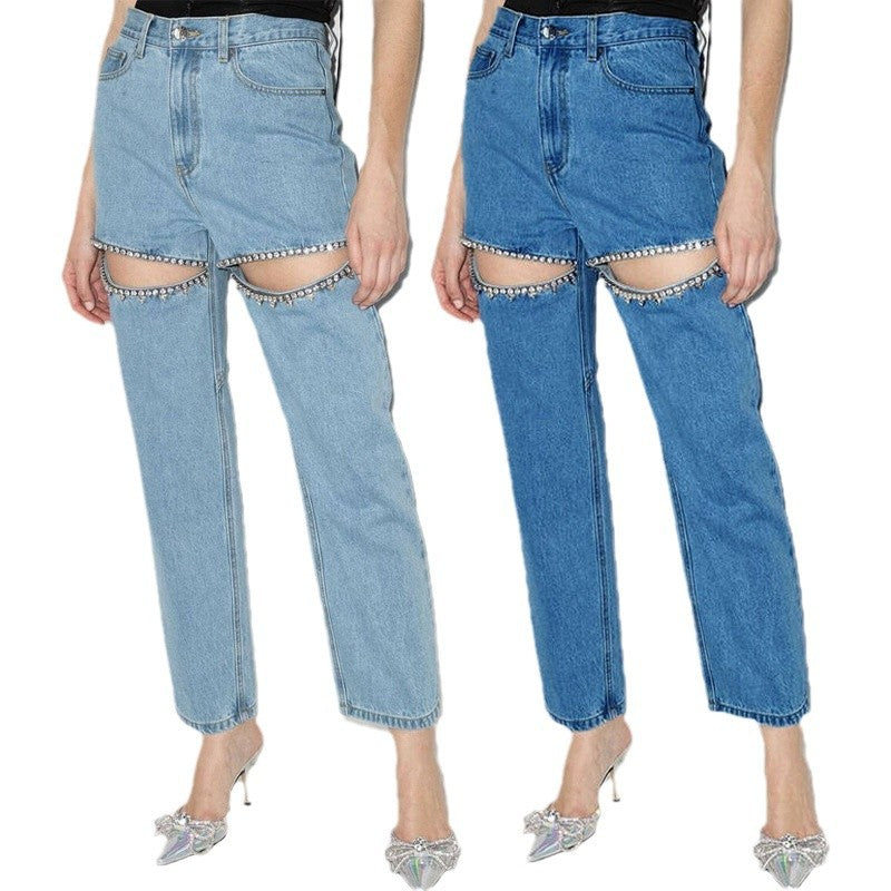 Damen Jeans mit dekorativen Cut-Outs und Strassverzierungen EB