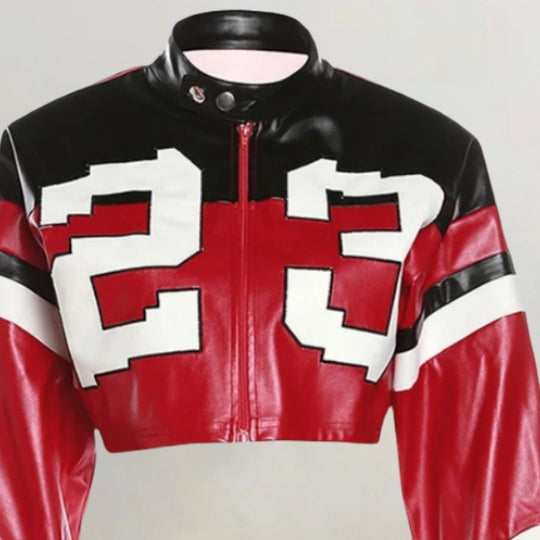 Damen cropped Kunstlederjacke im auffälligen Design EB