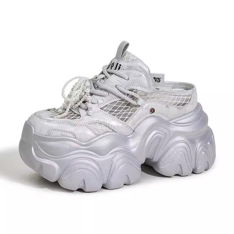 Damen Sportliche Chunky-Sneaker mit luftiger Mesh-Oberfläche und innovativem Sohlenprofil EB