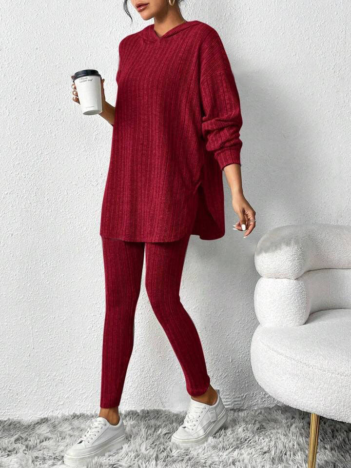 Damen lässiges Lounge-Outfit mit oversized Pullover und Leggings EB