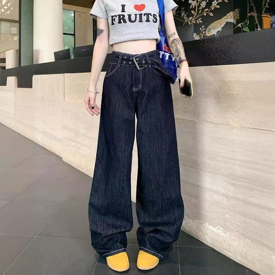 Damen Weite Jeans mit modischem Gürtel und einzigartigem Schnitt EB