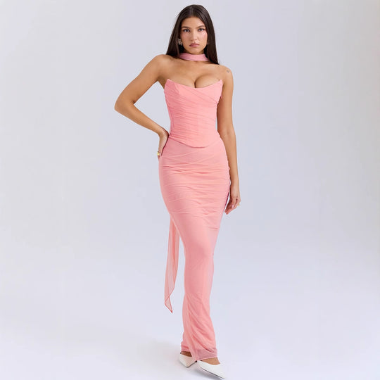 Damen figurbetontes Abendkleid mit schulterfreiem Design und raffinierten Drapierungen EB