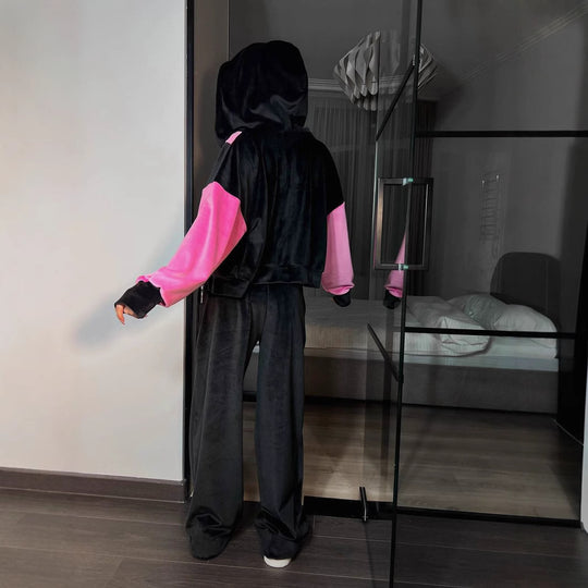 Damen kurze Velours-Zipperjacke mit V-förmigem Einsatz, überschnittenen Ärmeln und elastischem Saum EB