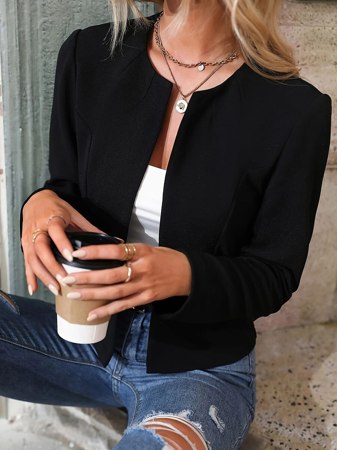 Damen Feine Kurzjacke mit strukturiertem Design und eleganten Details EB