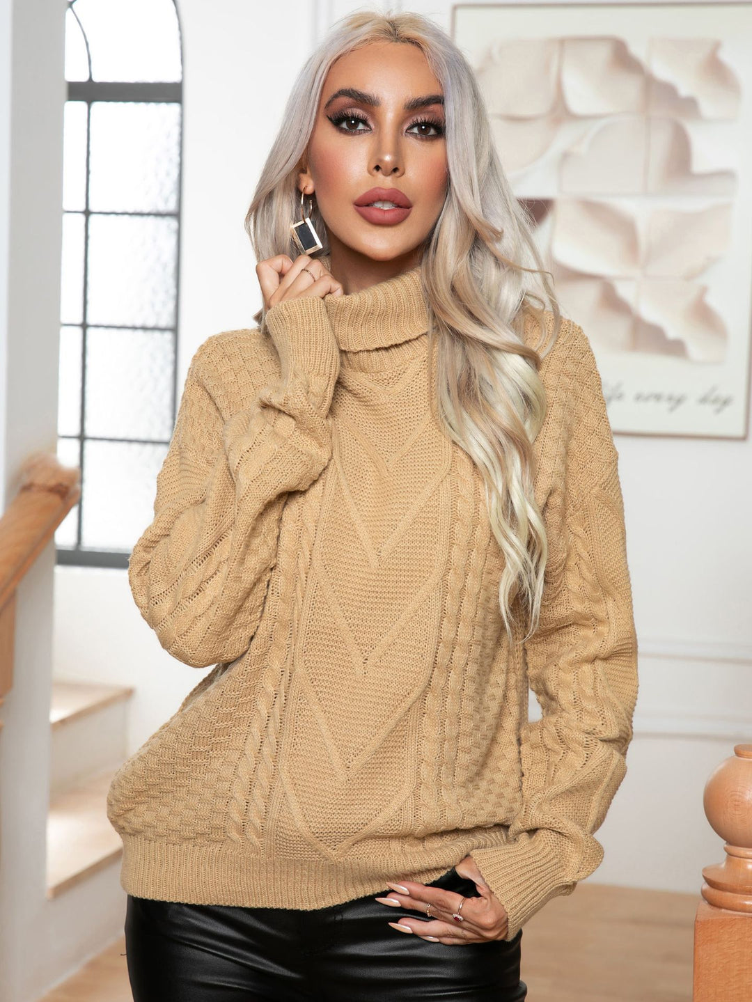 Damen Grobstrickpullover mit hochschließendem Kragen von EB