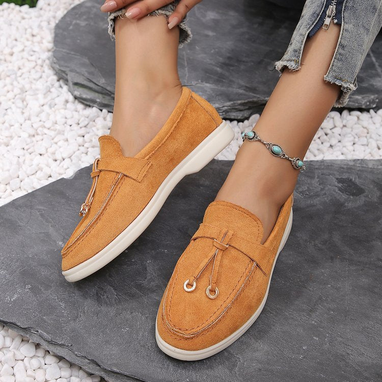 Damen Slipper-Loafer aus Velourslederoptik mit dekorativem Knotenriemen und leicht profilierter Gummisohle EB