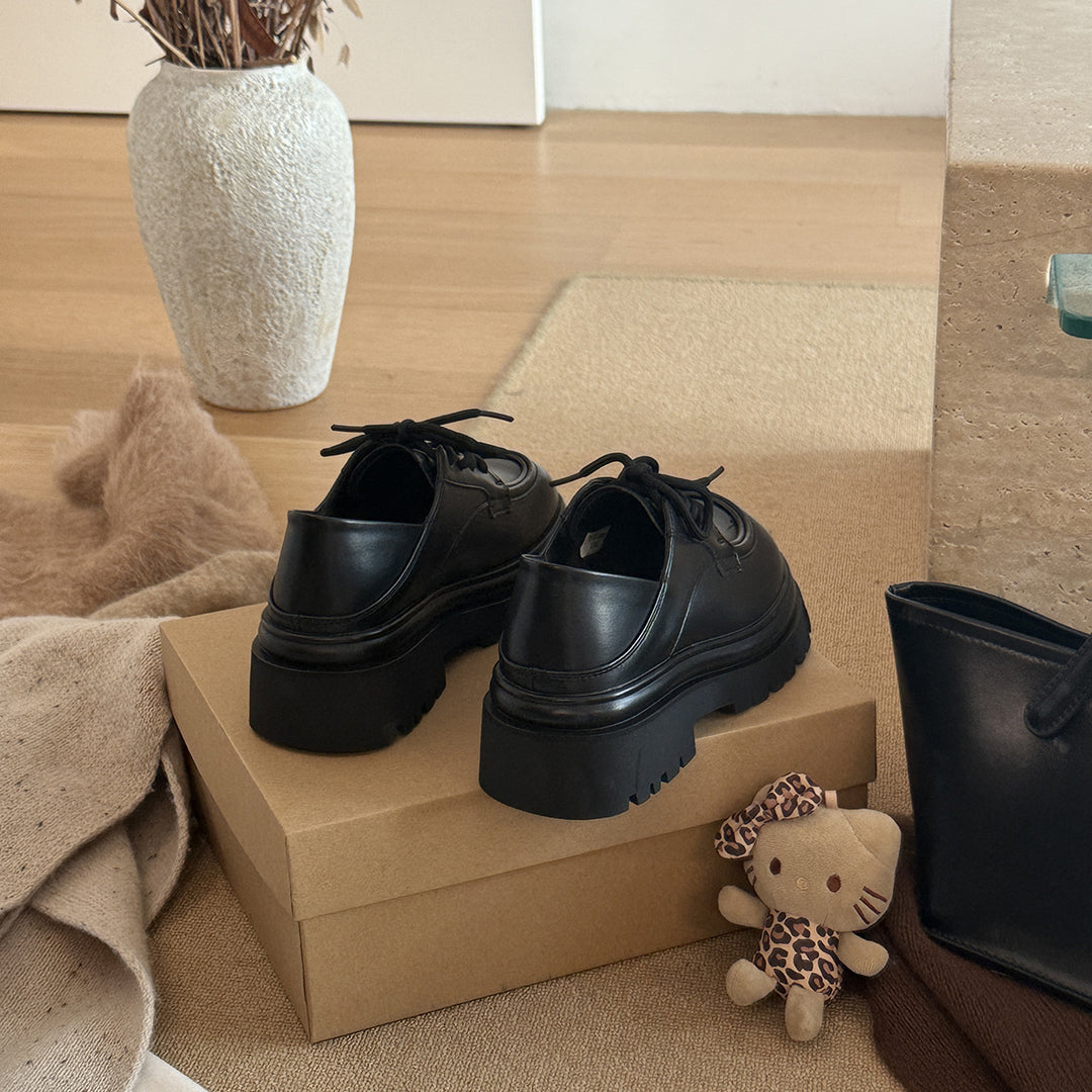 Damen Schnürschuhe im eleganten Design mit stabiler Plateau-Sohle EB
