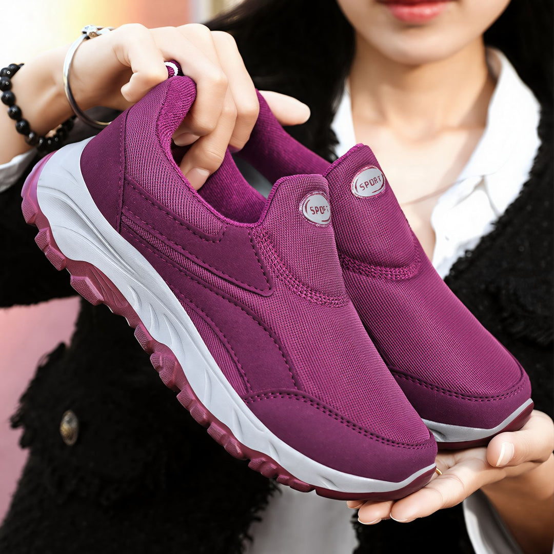 Damen Sportliche Slip-On Sneakers mit dämpfender Laufsohle EB