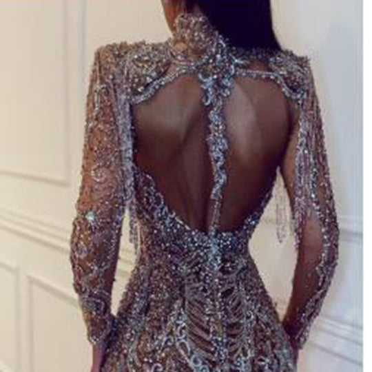 Damen Glamouröses Pailletten-Minikleid mit hochgeschlossenem Design und transparenten Ärmeln EB