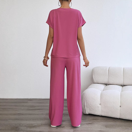 Damen Elegantes Lounge-Set mit feinen Streifen und entspannter Passform EB