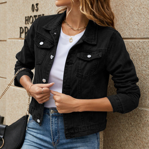 Damen Jeansjacke im modischen Look mit anatomischem Schnitt und praktischen Taschen EB