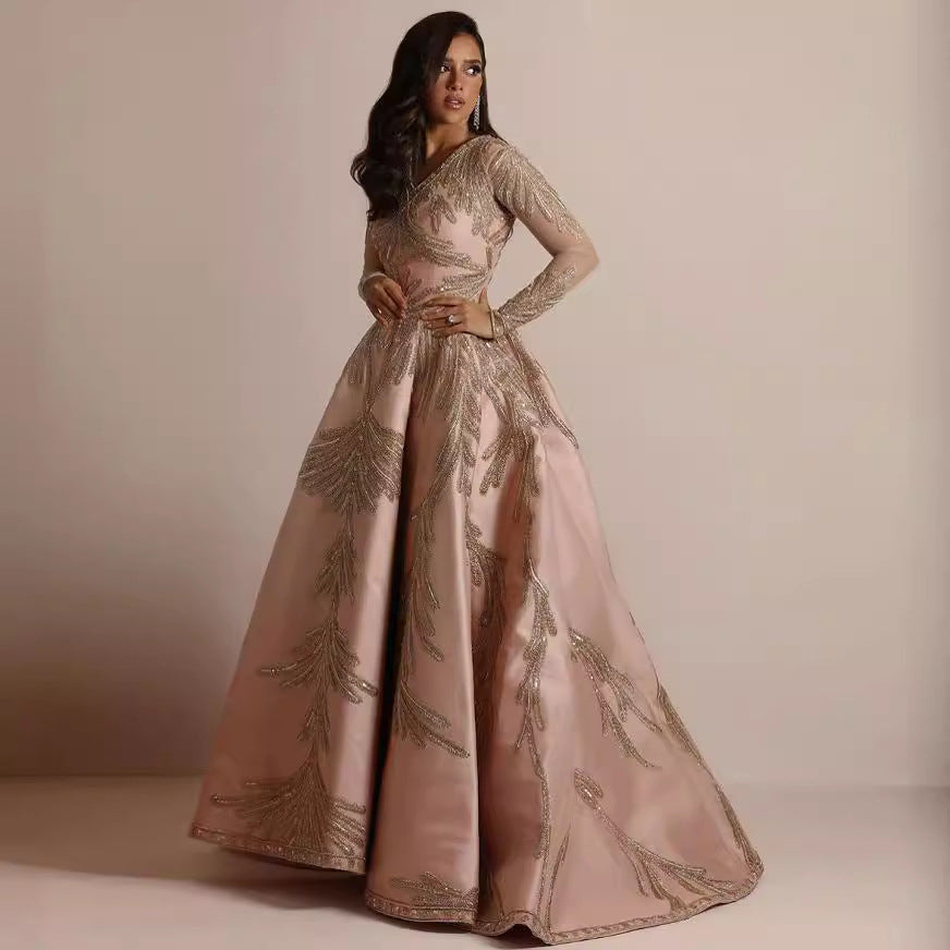 Damen Glamouröses Abendkleid mit schimmernden Pailletten und tiefem V-Ausschnitt EB