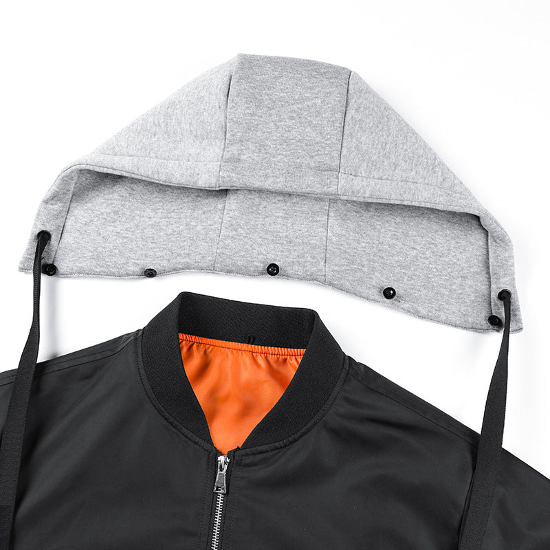 Herren Bomberjacke mit eingearbeiteter Kapuze, Ärmeltasche und Kontrastfutter EB