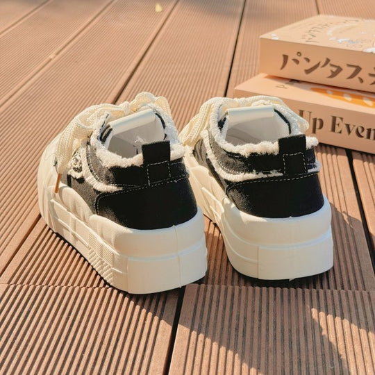 Damen Stilvolle Chunky Sneakers mit weißer Plattform und robustem Obermaterial EB