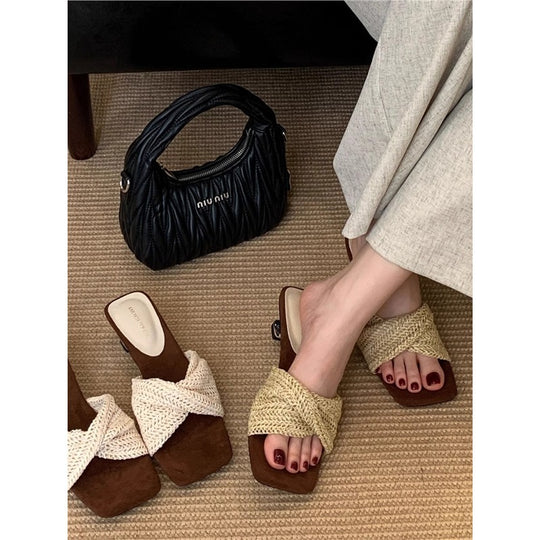 Damen trendige Badesandalen mit geflochtenem Riemendesign EB