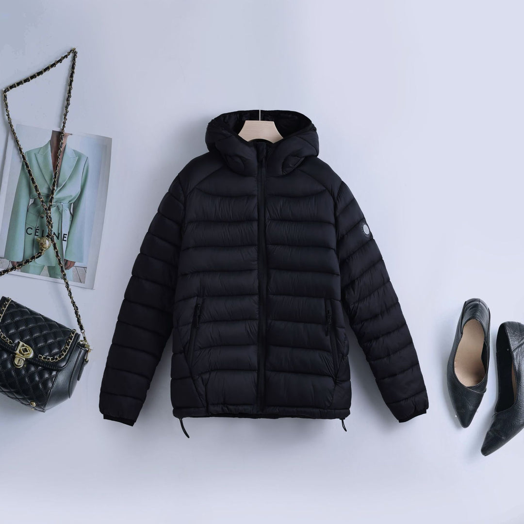 Damen nan ultraleichte gesteppte Kapuzenjacke mit thermoisolierender Füllung und taillierbarem Tunnelzug EB