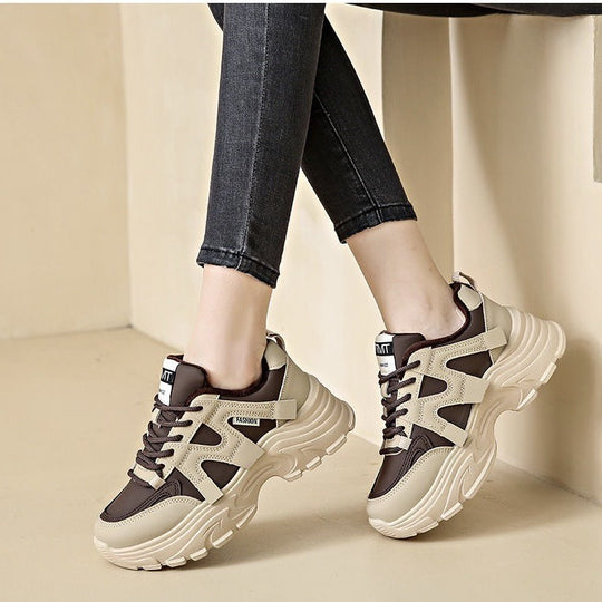 Damen Sportliche Komfort-Sneaker mit dämpfender Sohle und stylischem Design EB