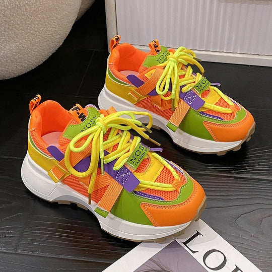 Damen Chunky-Plateau-Sneaker mit atmungsaktivem Mesh und montierten Riemen EB