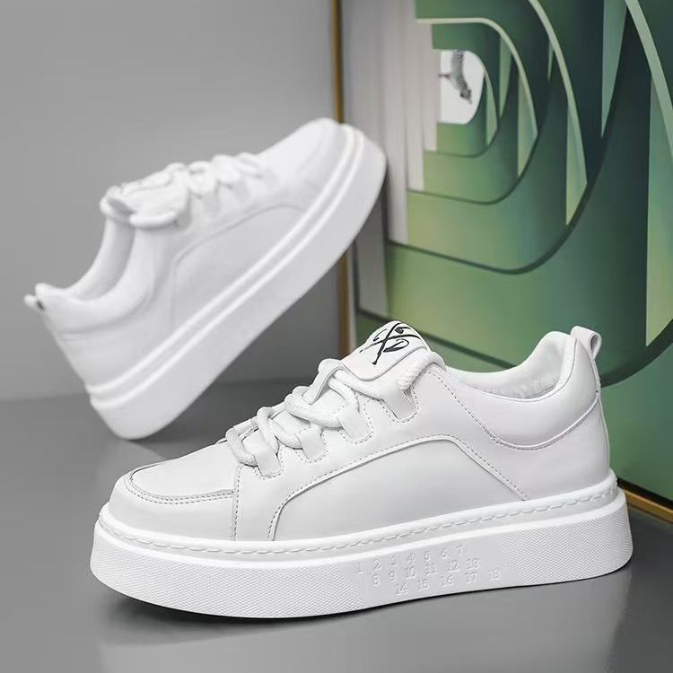 Damen Chunky Sneakers mit modischer Plateau-Sohle und komfortabler Dämpfung EB
