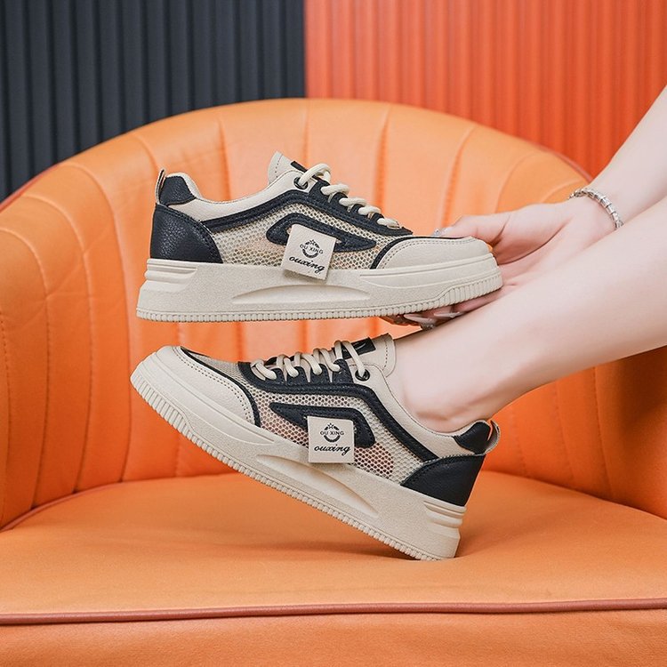 Damen Sneakers mit atmungsaktiver Mesh-Oberfläche und rutschfester Profilsohle EB