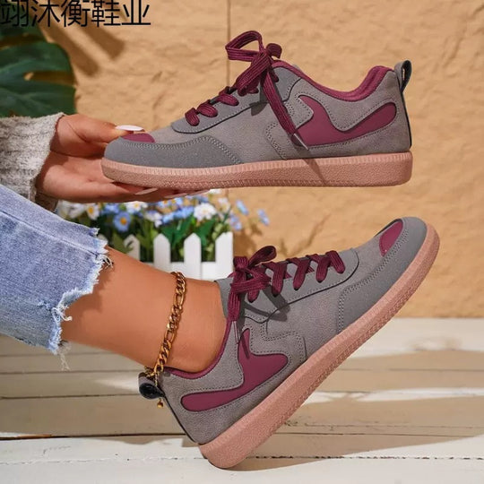 Damen Retro-Sneaker mit Gummisohle, leichtem Textilfutter und Komfortfußbett EB
