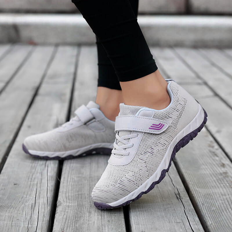 Damen Sportliche Sneakers mit Klettverschluss und atmungsaktivem Mesh-Obermaterial EB