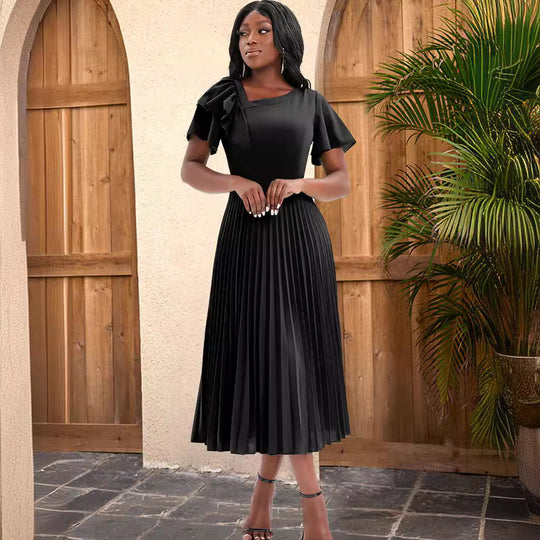 Damen Plissee-Kleid mit asymmetrischem Schnitt und eleganter Rüsche EB