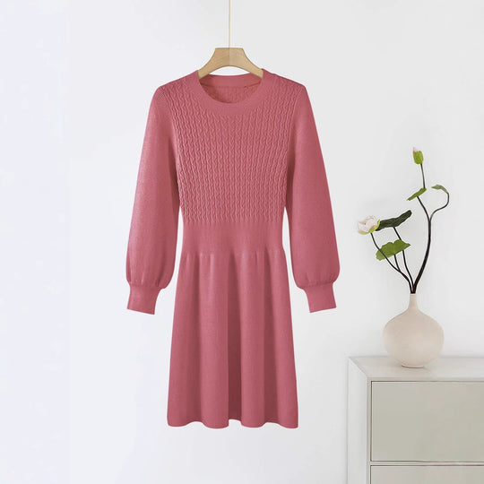 Damen Strickkleid mit voluminösen Ärmeln und strukturiertem Oberteil EB