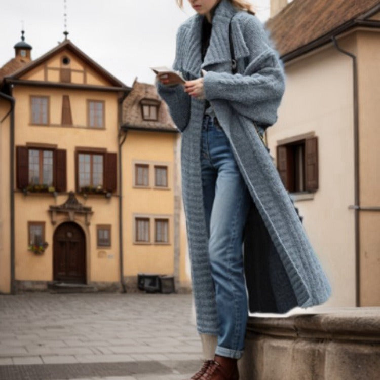 Damen Großer Strickmantel mit tiefem Kragen und kunstvollem Rippmuster EB