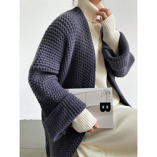 Damen Lange Strickjacke mit praktischen Taschen und modischem Zopfmuster EB