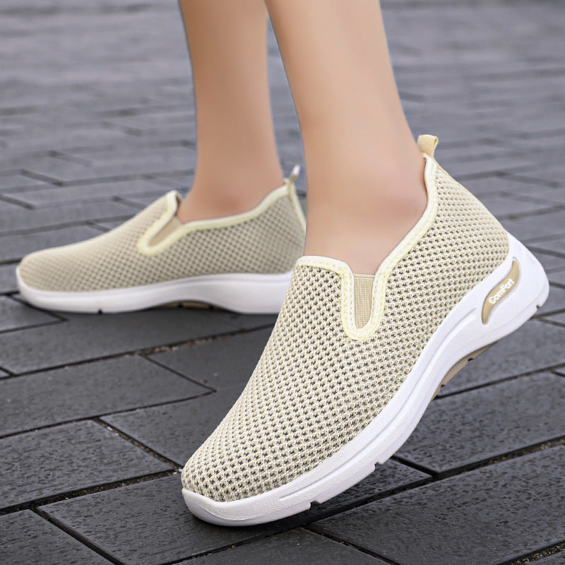 Damen Luftige Slip-On Sneakers mit elastischem Strickdesign EB