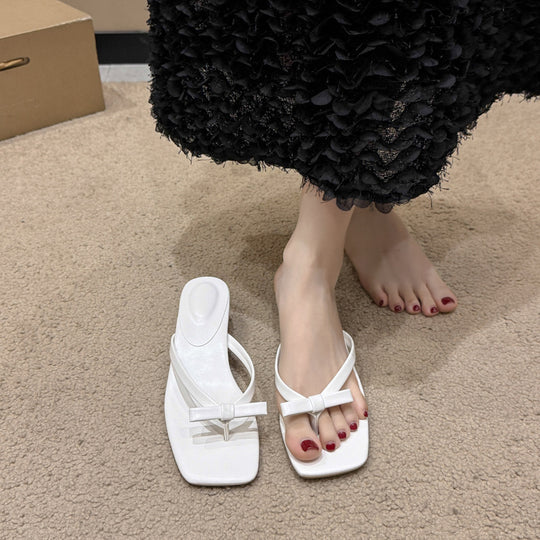 Damen flache Zehentrenner-Sandalen mit elegantem Schleifen-Detail EB