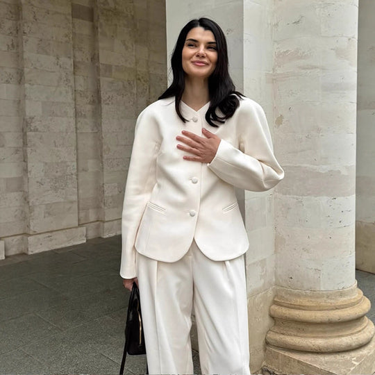 Damen Elegante Blazerjacke mit modischen Puffärmeln und dekorativem Knopfdesign EB