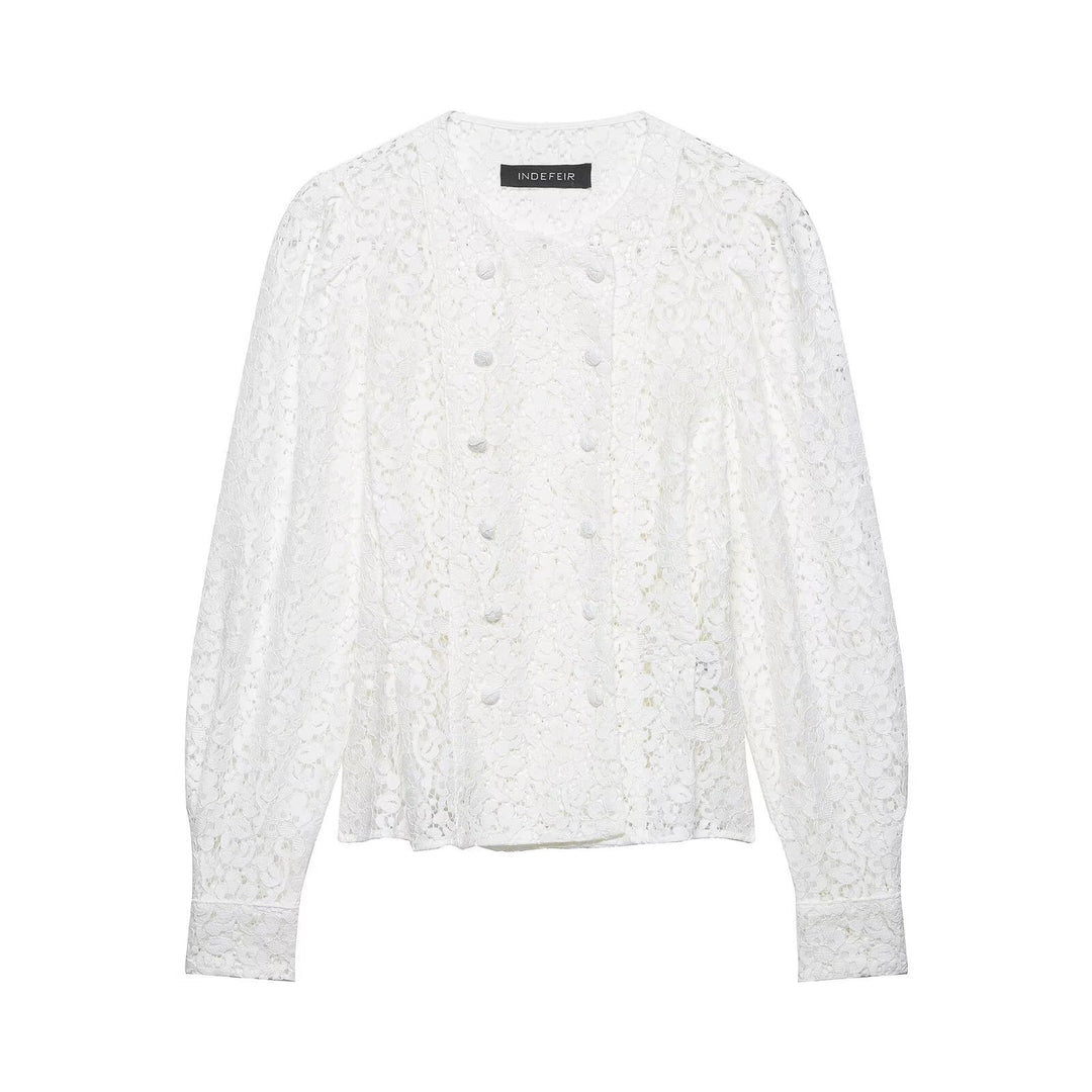 Damen Spitzenbluse mit dekorativen Knöpfen und eleganter Passform EB