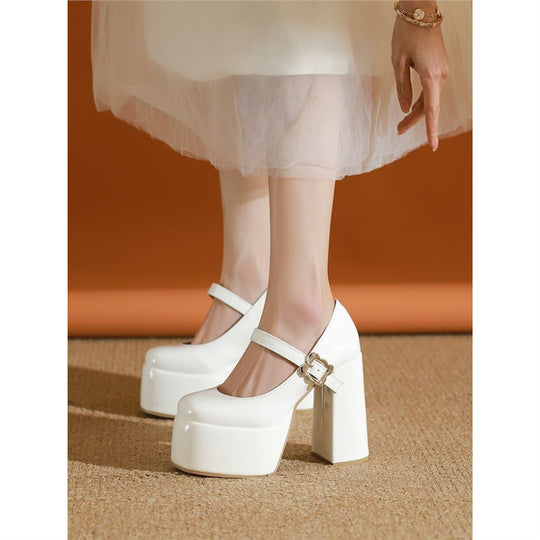 Damen Plateau-Pumps mit Rundschnürung und eleganter Schnalle EB