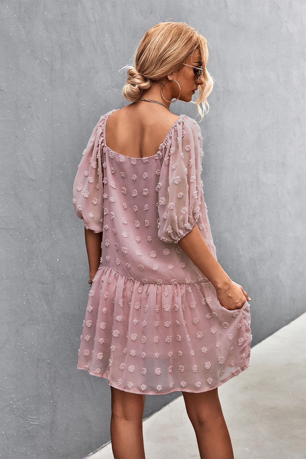 Damen Fließendes Minikleid mit 3/4-Ärmeln und verspieltem Rüschendesign EB