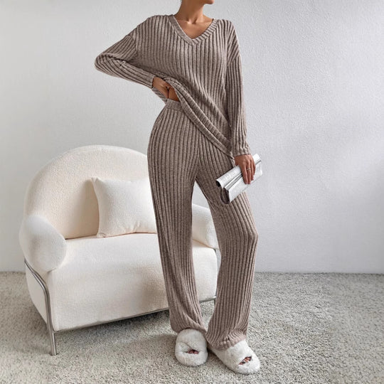 Damen gemütlicher Strickanzug EB